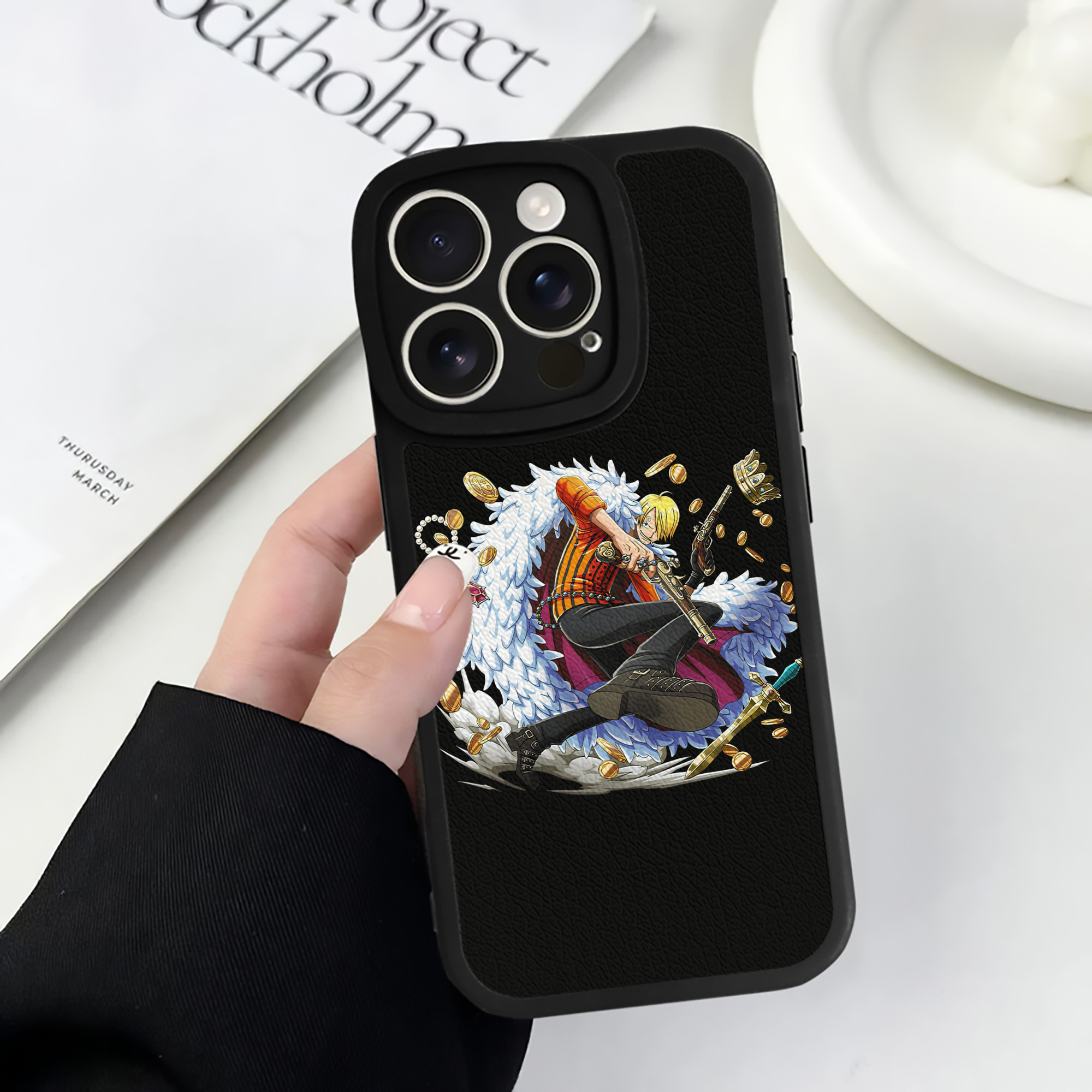 （画像用） ワンピース サンジ ONE PIECE Sanji 【iPhone 16シリーズ対応】シリコンスマホケース（レザー調） 材質：シリコン